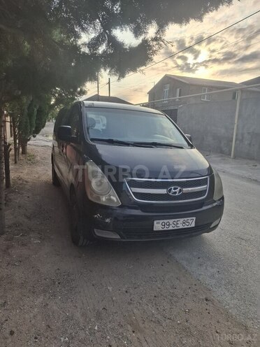 Hyundai H-1-2
