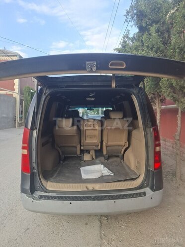 Hyundai H-1-4