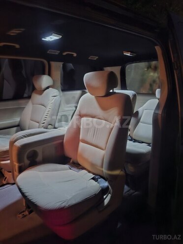 Hyundai H-1-7