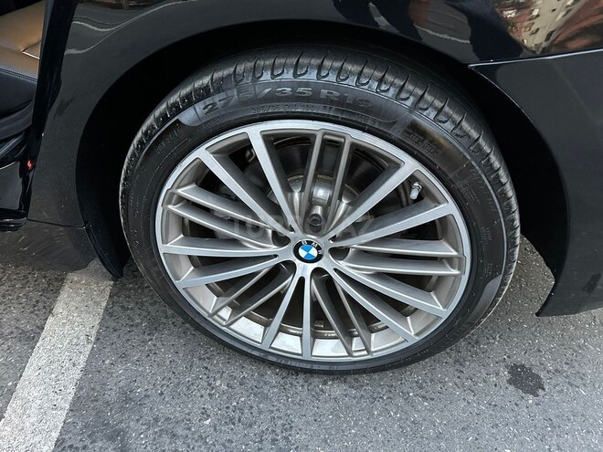 BMW 530-13