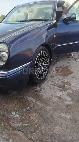 Mercedes E 320-7