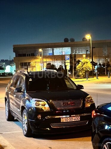 GMC Acadia-3