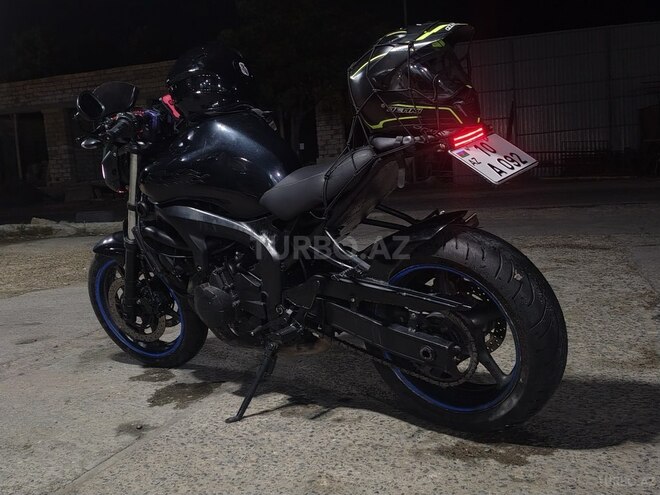 Yamaha Fazer 600N-3