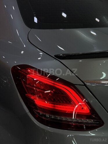 Mercedes C 300-10