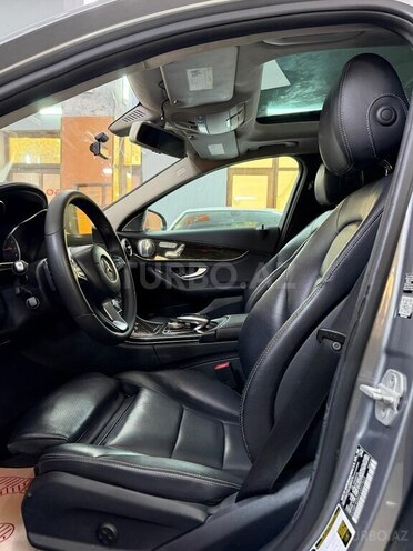 Mercedes C 300-11