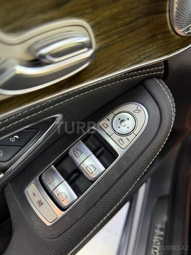 Mercedes C 300-12