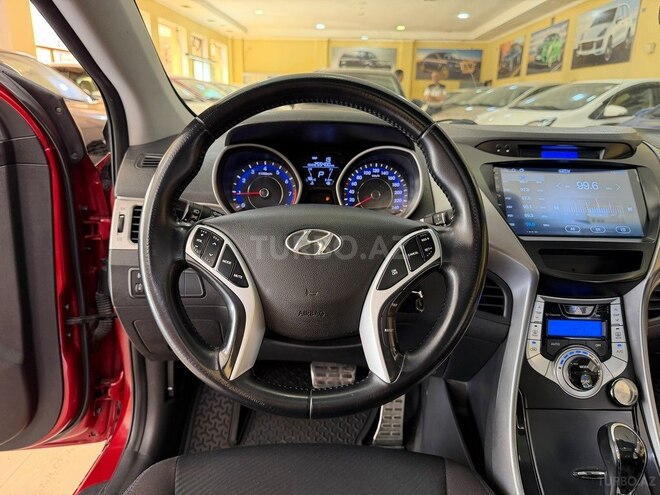 Hyundai Elantra-10