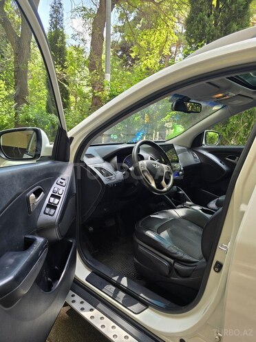 Hyundai ix35-10