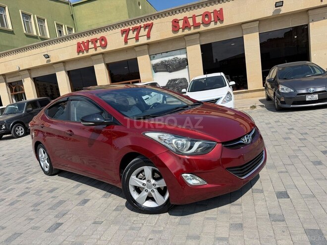 Hyundai Elantra-2