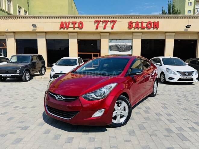 Hyundai Elantra-1