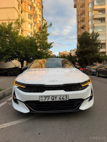 Kia K5-1