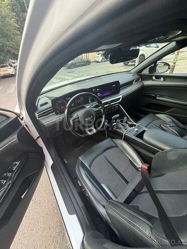Kia K5-6