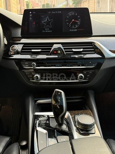 BMW 530-12
