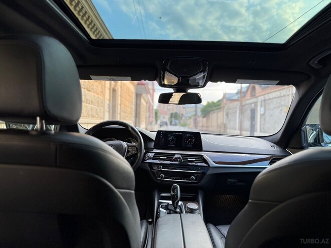 BMW 530-11