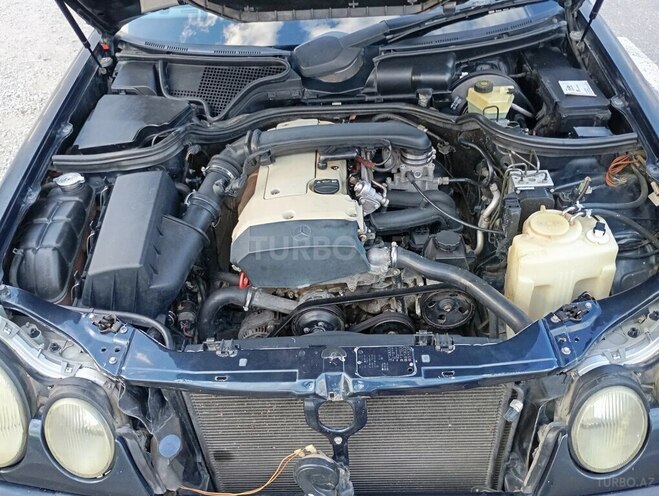 Mercedes E 200-7