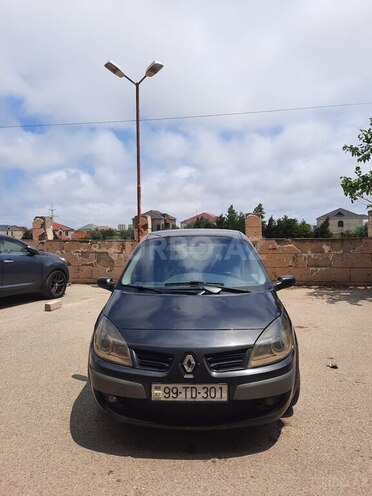 Renault Scenic-1