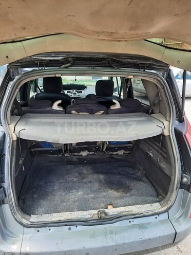 Renault Scenic-8