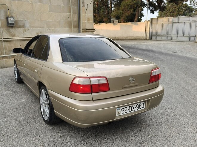 Opel Omega-11