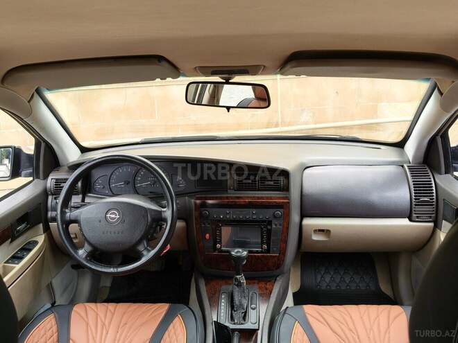 Opel Omega-14