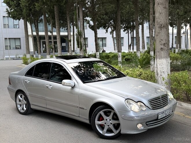 Mercedes C 320-8