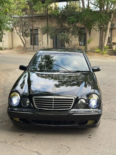 Mercedes E 220-5
