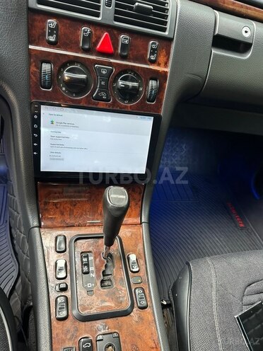 Mercedes E 220-7