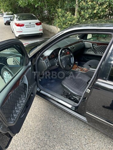 Mercedes E 220-8
