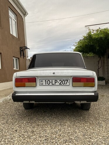LADA (VAZ) 2107-2