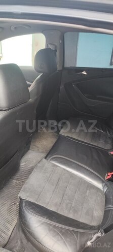 Volkswagen Passat-7