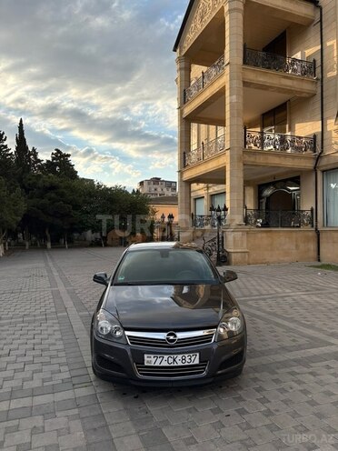 Opel Astra-2