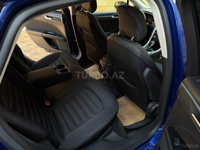Ford Fusion (North America)-16