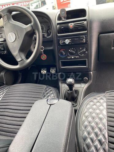Opel Astra-9
