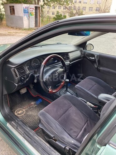 Opel Vectra-3