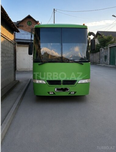 Isuzu Ecobus-2