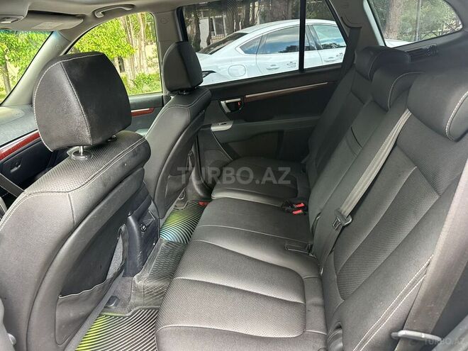 Hyundai Santa Fe-4