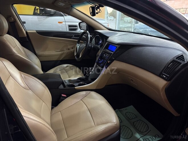 Hyundai Sonata-9
