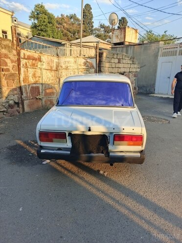 LADA (VAZ) 2107-2