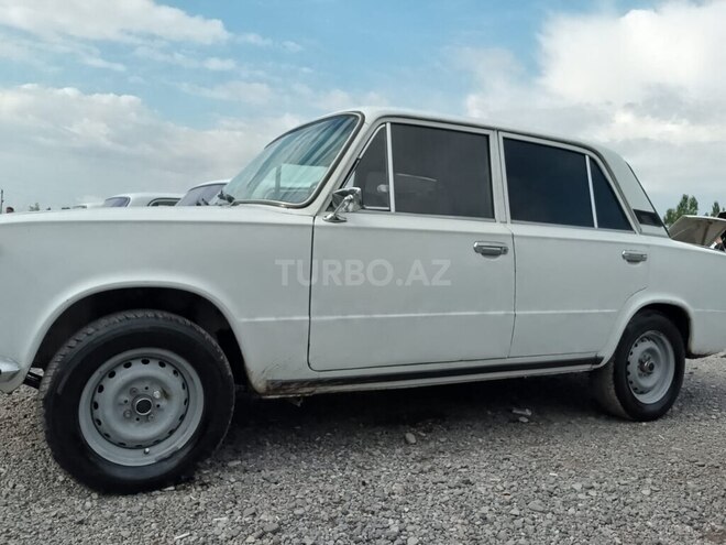 LADA (VAZ) 21011-18