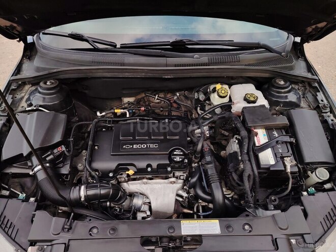 Chevrolet Cruze-13