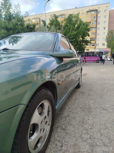 Opel Vectra-10