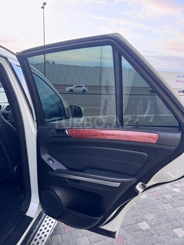Mercedes ML 350 4MATIC-11