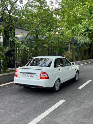 LADA (VAZ) Priora-8