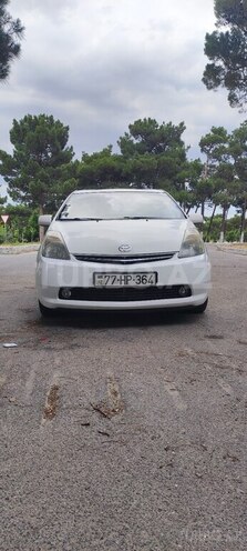 Toyota Prius-1