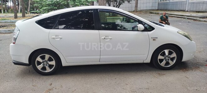 Toyota Prius-3
