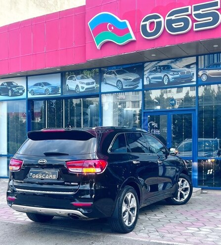 Kia Sorento-21