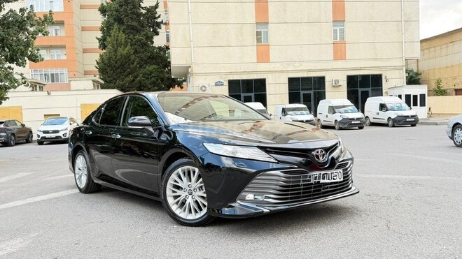Toyota Camry-1