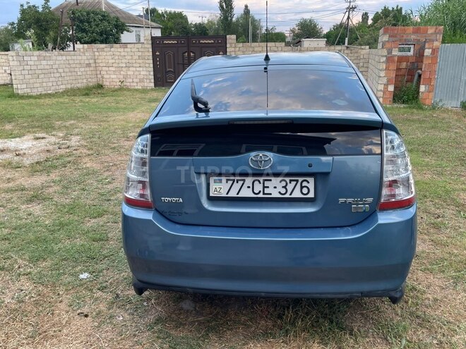 Toyota Prius-4