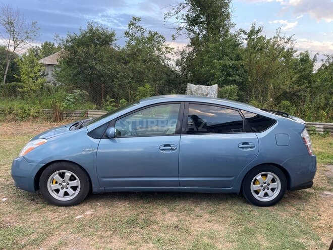 Toyota Prius-2