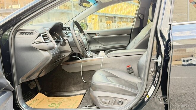 Toyota Camry-10
