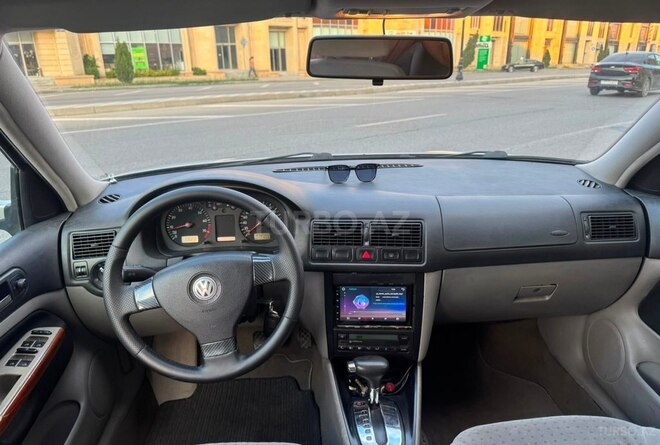 Volkswagen Golf-3